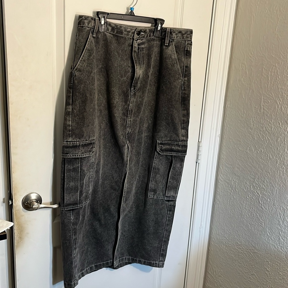 Black denim maxi skirt, slit in front side pockets, love and fire size 13